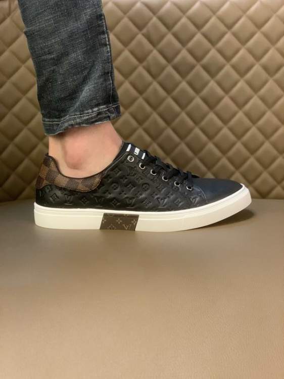 Picture of Louis Vuitton Shoes _SKULVsz38-45mnf033915297